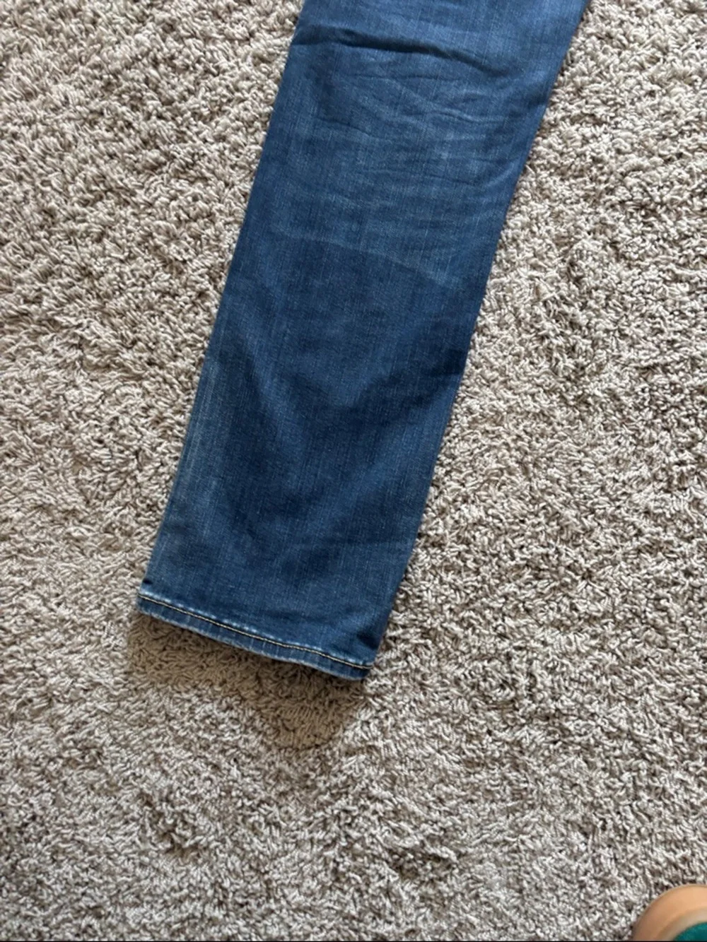 American Eagle Outfitters Extreme Flex Original Straight Jeans in Dark Blue Wash
